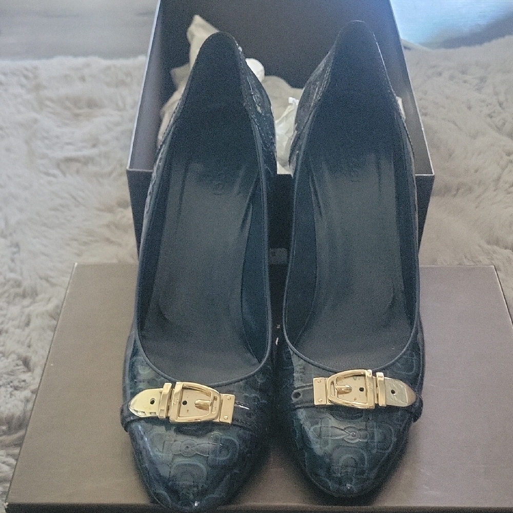 Gucci Blue Quilted Heels with Gold Accents